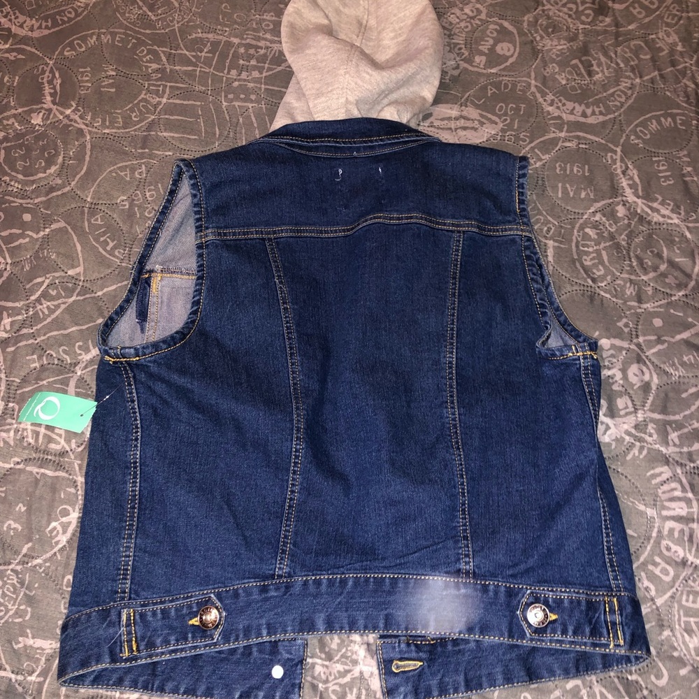 Denim jean jacket - Picture 2 of 3
